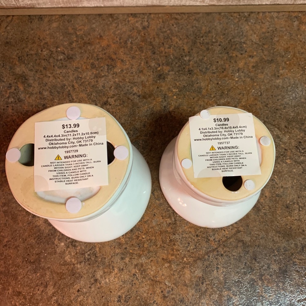 White Ceramic Risers / Cupcake Stands - Picture 4 of 6